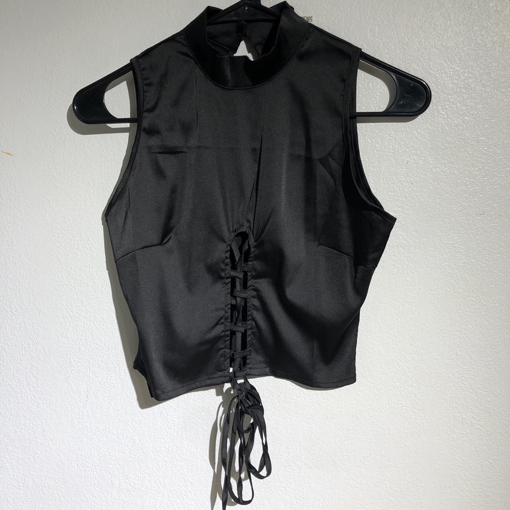 Boohoo tie up top size M